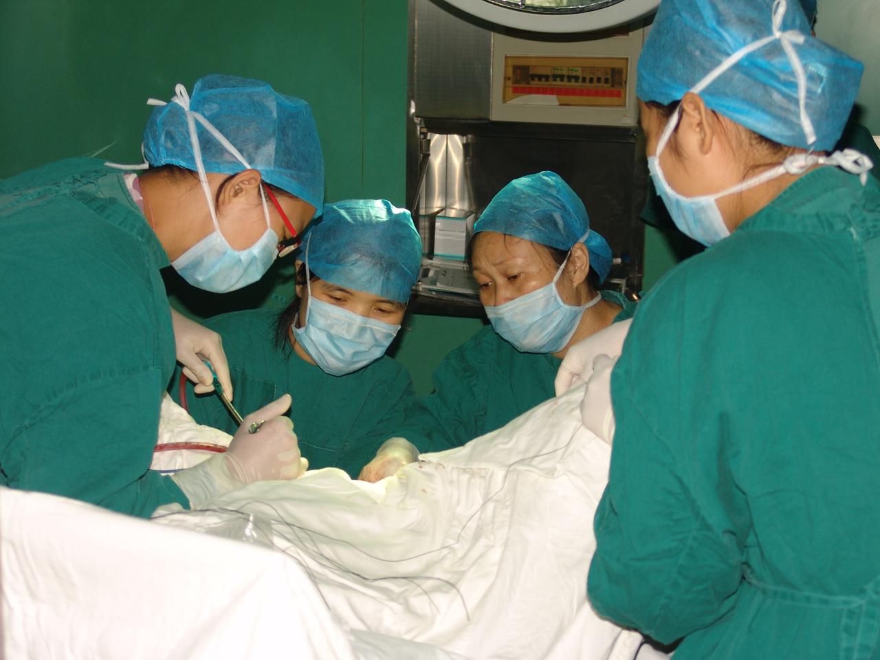 妇科阴式子宫肌瘤摘除术妇科腹腔镜子宫肌瘤手术