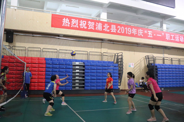 凝心聚力，和谐奋进-我院组织职工代表参加浦北县2019年庆“五一”职工运动会的气排球比赛